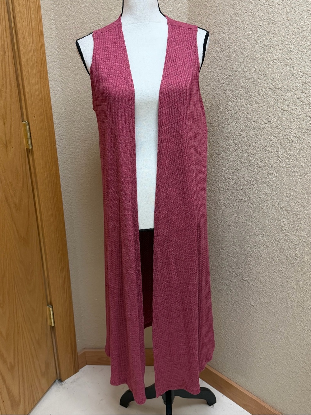 4/$20 LuLaRoe Textured Sleeveless Dusty Rose Knit Vest